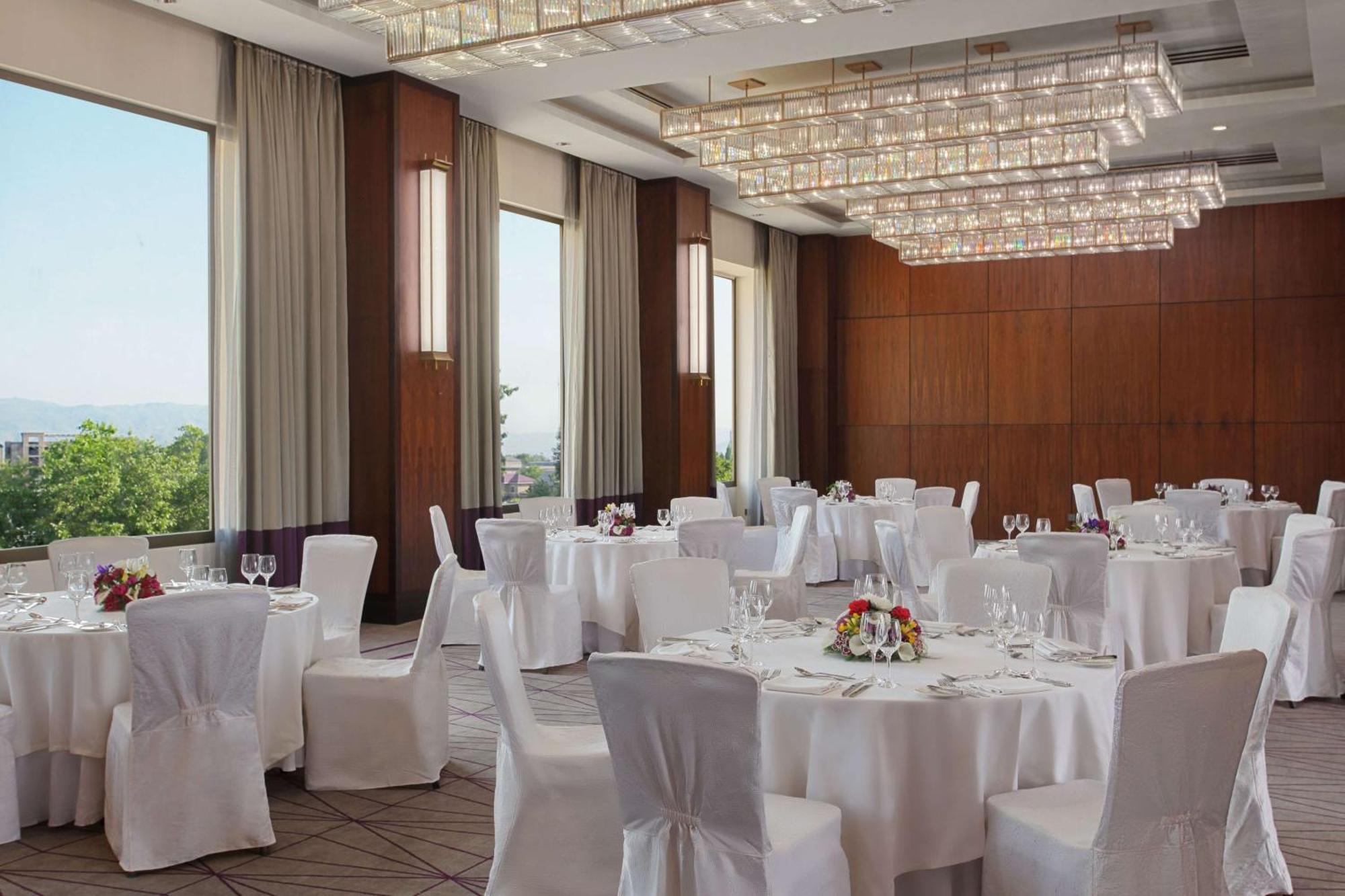 Hilton Dushanbe Exterior photo