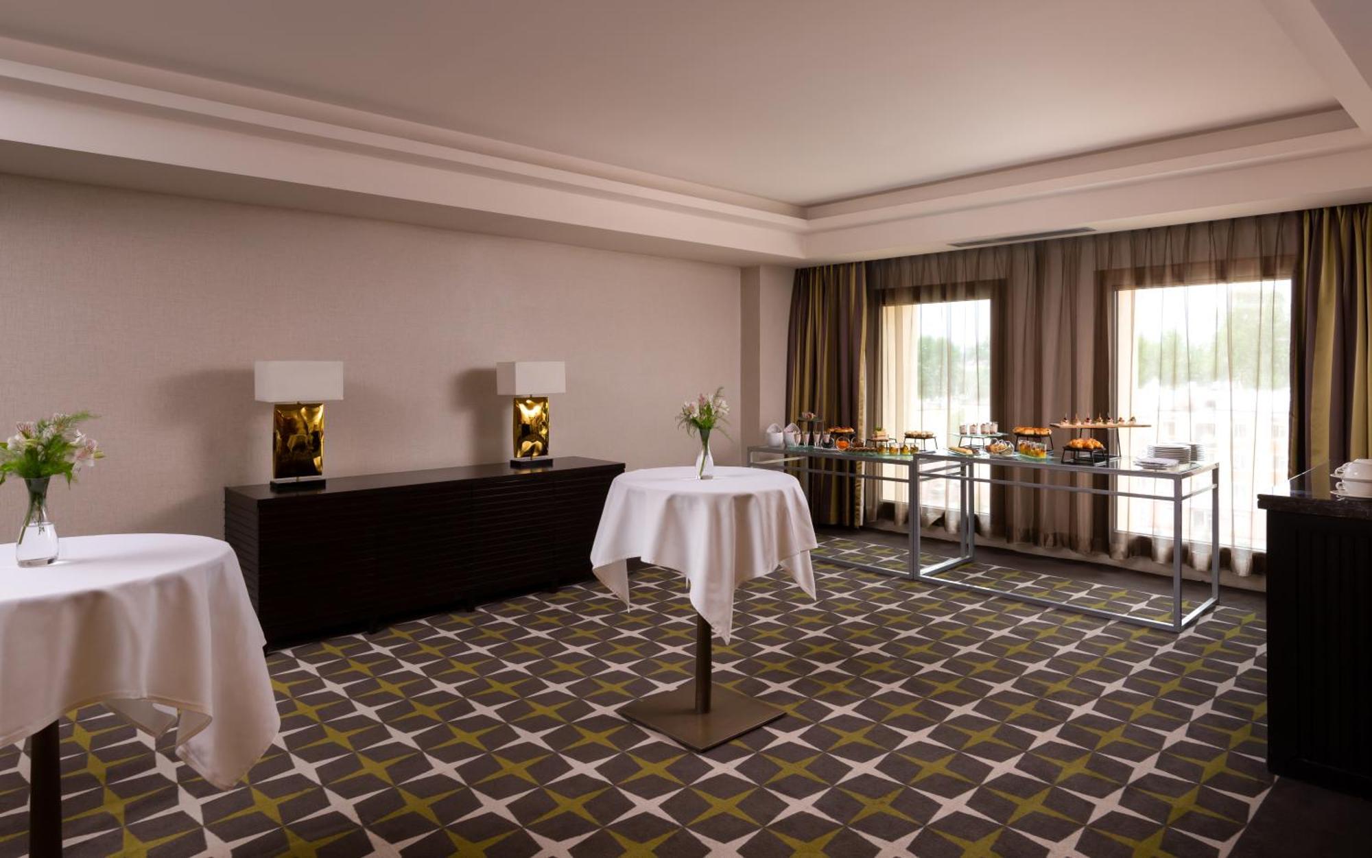 Hilton Dushanbe Exterior photo